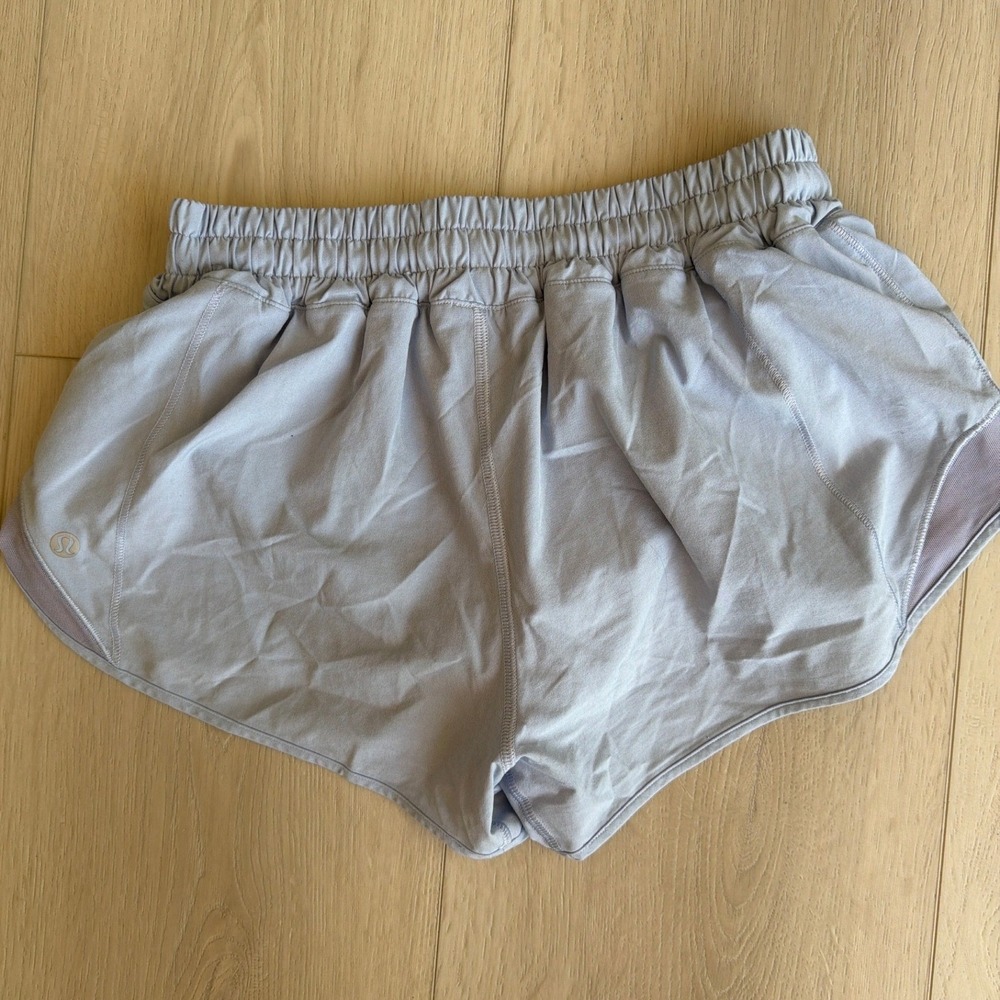 Lululemon Womens Running Shorts Size 6 Light Gray Mesh Athletic Lined